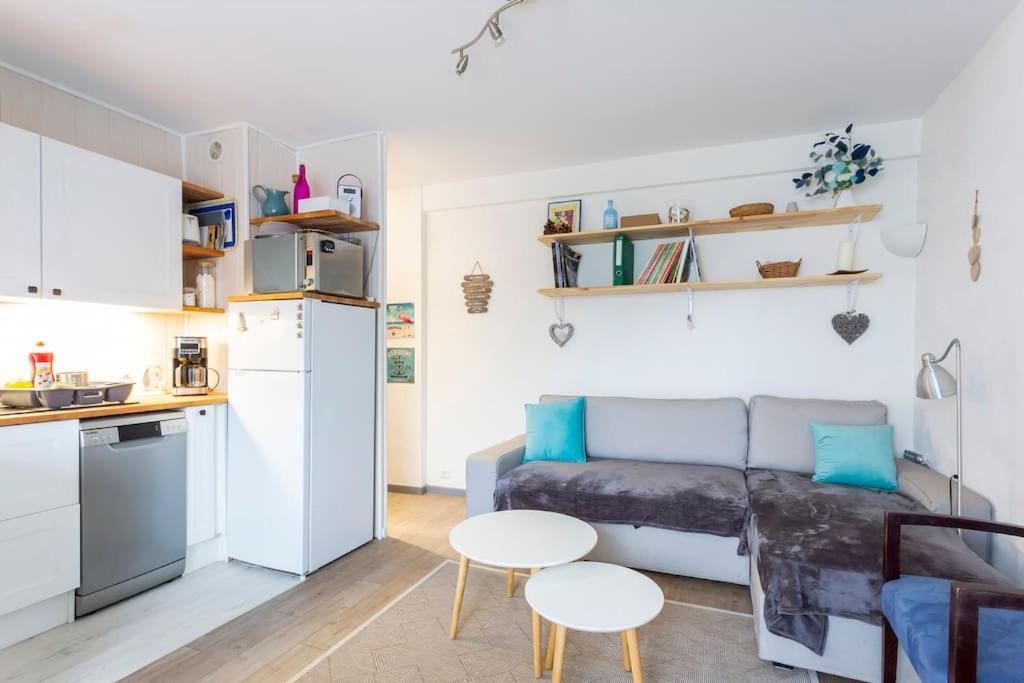 Chez Laurence - Elegant Appartement Climatise Avec Wifi Et Parking La Grande Motte Exteriör bild